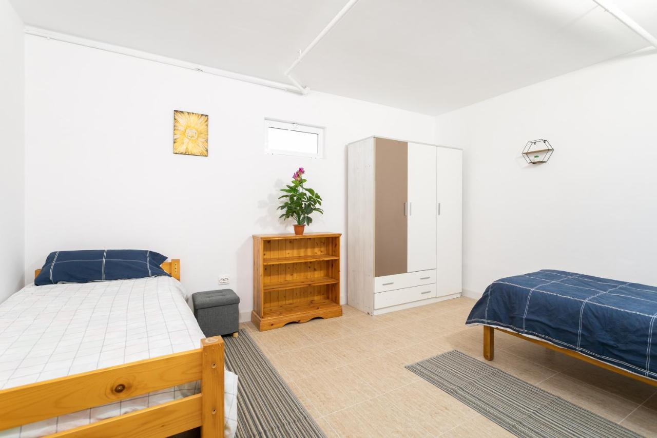 Rr Villa Monforte del Cid Экстерьер фото