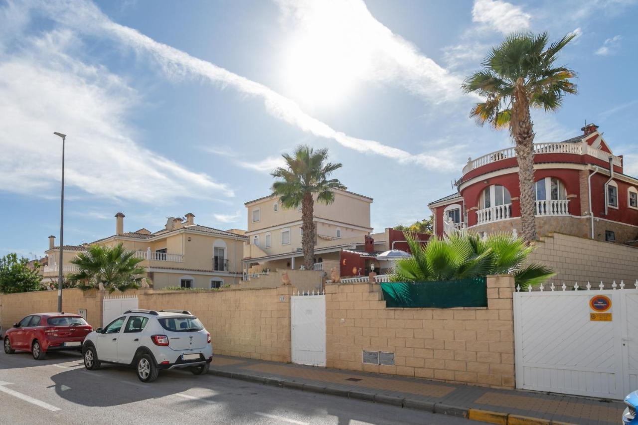 Rr Villa Monforte del Cid Экстерьер фото