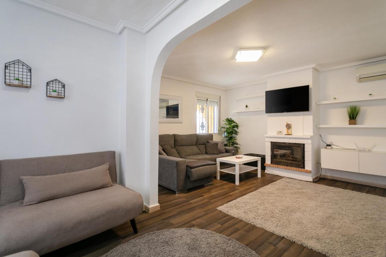 Rr Villa Monforte del Cid Экстерьер фото